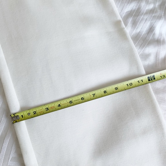 Gorgeous new without tags one piece jumpsuit - Picture 12 of 15